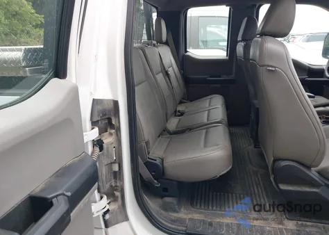2018 Ford F-250 Xl z USA, uszkodzony, nr VIN 1FT7X2A60JEC48083